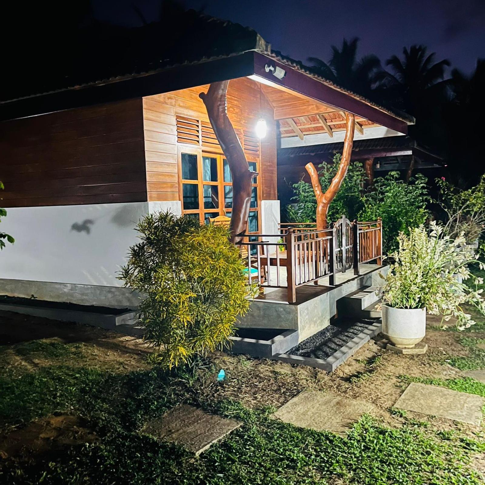 Hanguk Lanka Lagoon Villa Тангалла Экстерьер фото