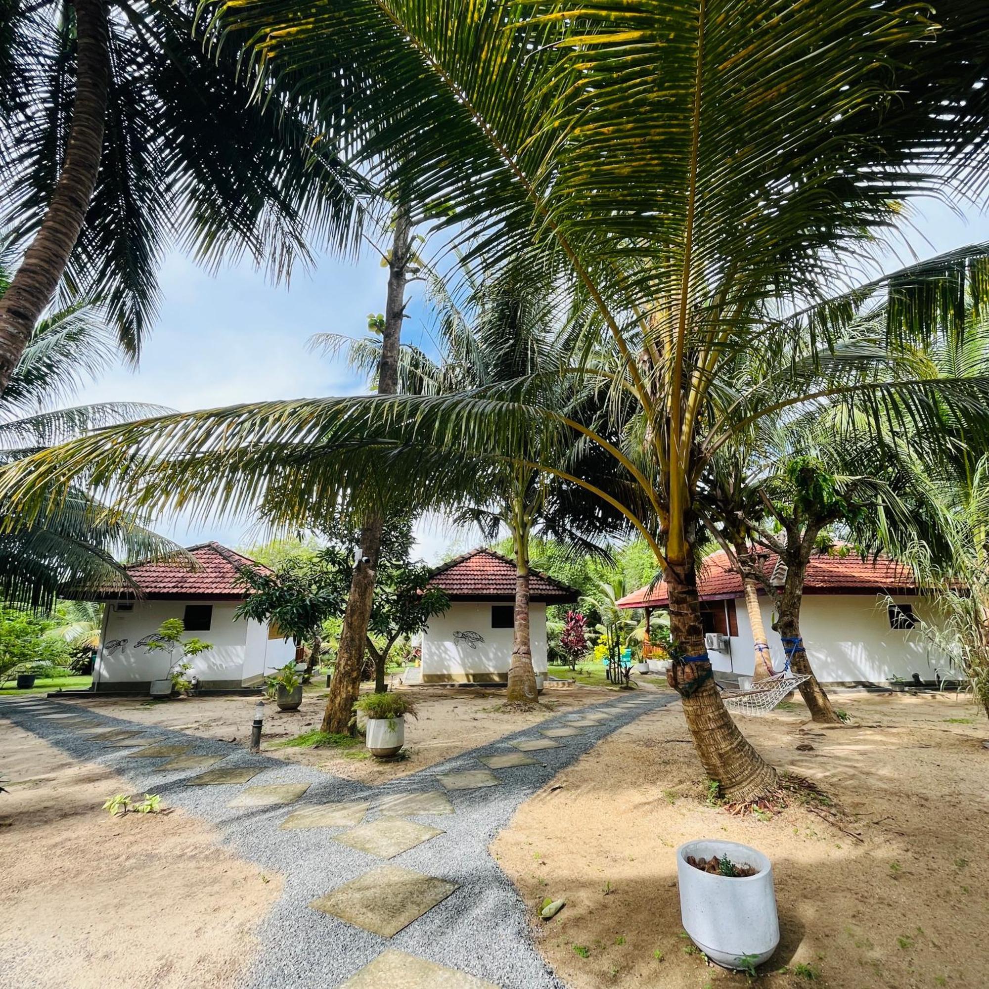 Hanguk Lanka Lagoon Villa Тангалла Экстерьер фото